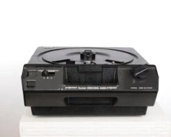 Kodak Carousel 4600 35mm Slide Projector W/ Ektanar C 102mm F2.8 Lens (serial 179613)(Kodak Carousel 4600 35mm Slide Projector W Ektanar C 102mm F2 8 Lens Serial 179613) -Vintage Camera Store kodak carousel 4600 35mm slide projector serial 179613 202311095817