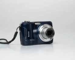 Kodak EasyShare C195 14 MP CCD Sensor Digicam W/ 8 GB SD Card (serial KCGNA02917709)(Kodak Easyshare C195 14 Mp Ccd Sensor Digicam W 8 Gb Sd Card Serial Kcgna02917709) -Vintage Camera Store kodak easyshare c195 ccdsensordigicam serial KCGNA02917709 20250803 6 1b222335 ccf6 400c 93c5 1f35e5c7fea7