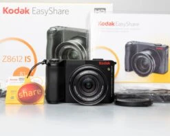 Kodak Easyshare Z8612 IS Digicam W/ 8.1 MP CCD Sensor + 8GB SD Card (New Old Stock)(Kodak Easyshare Z8612 Is Digicam W 8 1 Mp Ccd Sensor 8gb Sd Card New Old Stock)
