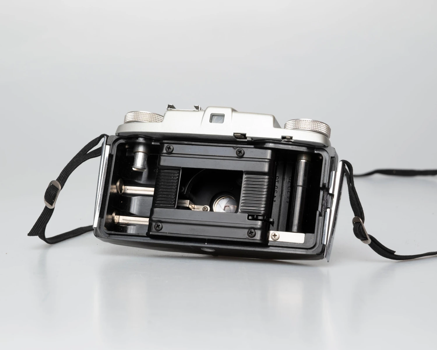 Kodak Pony IV 35mm Camera W/ Case (serial 142079)(Kodak Pony Iv 35mm Camera W Case Serial 142079) - Image 11