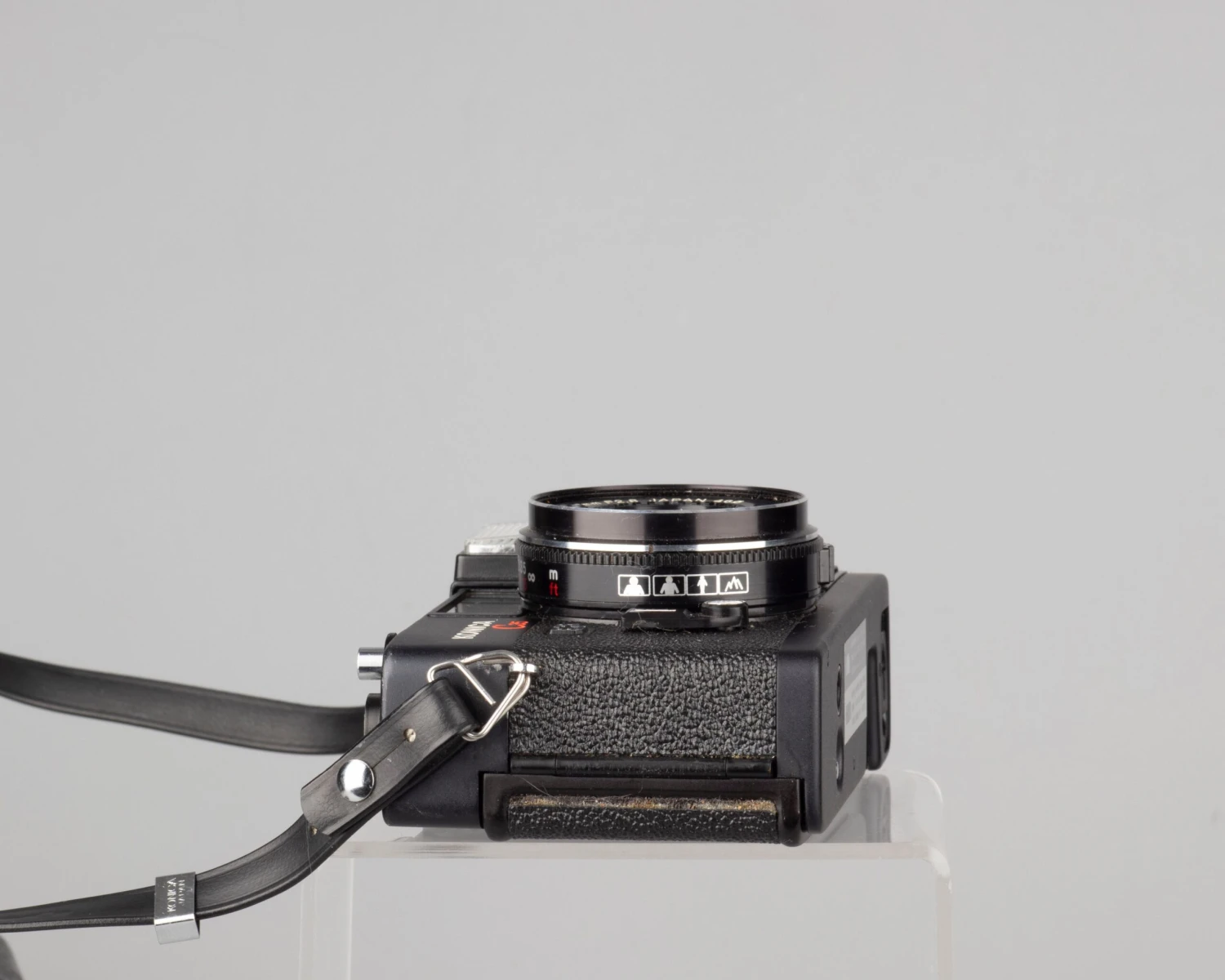 Konica C35 EF 35mm Film Camera W/original Ever-ready Case (serial 232840)(Konica C35 Ef 35mm Film Camera W Original Ever Ready Case Serial 232840) 9 Konica C35 EF 35mm Film Camera W/original Ever-ready Case (serial 232840)(Konica C35 Ef 35mm Film Camera W Original Ever Ready Case Serial 232840) - Image 9