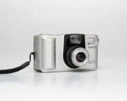 Konica Z-Up 60 35mm Point-and-shoot Camera W/ Case (serial 6984067)(Konica Z Up 60 35mm Point And Shoot Camera W Case Serial 6984067) -Vintage Camera Store konica Z up 60 35mm pns camera serial 6984067 20250315 7