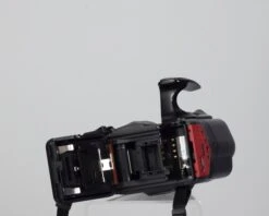 Kyocera/Yashica Samurai X3.0 Half-frame 35mm SLR W/ Case(Kyocera Yashica Samurai X3 0 Half Frame 35mm Slr W Case) -Vintage Camera Store kyocera yashica samurai x3 20211130 581