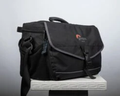 Lowepro Nova 5 Large Camera Bag (black With Grey Trim)(Lowepro Nova 5 Large Camera Bag Black With Grey Trim) -Vintage Camera Store lowepro nova 5 medium camera shoulder bag black 20240222 549