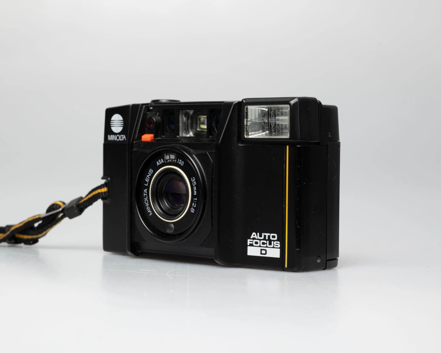 Minolta AF-S Auto Focus D 35mm Camera W/ Case (serial 5040389)(Minolta Af S Auto Focus 35mm Camera W Case Serial 5040389) - Image 5