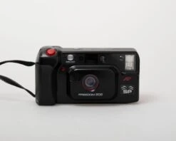 Minolta Freedom 202 Autofocus 35mm Camera W/ Case (serial 42117565)(Minolta Freedom 202 Autofocus 35mm Camera Serial 42117565) -Vintage Camera Store minolta Freedom 202 35mm film pns camera withCase serial 42117565 20241104 8