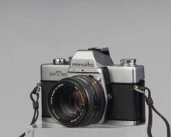 Minolta SRT 200 35mm SLR W/ Rokkor 50mm F1.7 Lens(Minolta Srt 200 35mm Slr W Rokkor 50mm F1 7 Lens) -Vintage Camera Store minolta SRT200 with50mmf17lens serial7405231 20210706 828