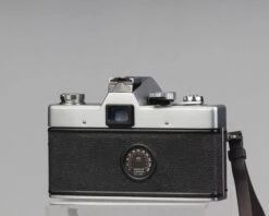 Minolta SRT 200 35mm SLR W/ Rokkor 50mm F1.7 Lens(Minolta Srt 200 35mm Slr W Rokkor 50mm F1 7 Lens) -Vintage Camera Store minolta SRT200 with50mmf17lens serial7405231 20210706 831