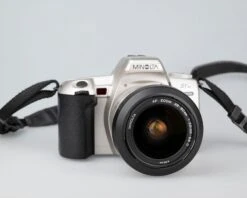 Minolta Maxxum XTsi 35mm Film SLR W/ 28-80mm Lens (serial 94112079)(Minolta Maxxum Xtsi 35mm Film Slr W 28 80mm Lens Serial 94112079)
