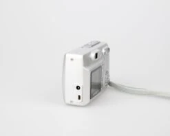 Minolta Dimage E323 Digicam W/ 3.2 MP CCD Sensor (uses AA Batteries And SD Memory Cards)(Minolta Dimage E323 Digicam W 3 2 Mp Ccd Sensor Uses Aa Batteries And Sd Memory Cards) -Vintage Camera Store minolta dimage e323 digicam 202304304095