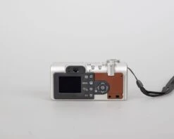 Minolta DiMage F200 4 MP CCD Sensor Digicam W/ 256MB SD + Original Box + Manuals (uses AA Batteries)(Minolta Dimage F200 4 Mp Ccd Sensor Digicam W 256mb Sd Original Box Manuals Uses Aa Batteries) -Vintage Camera Store minolta dimage f200 4 megapixel CCD digicam 20240324 1190