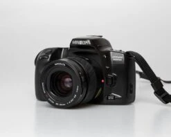 Minolta Dynax 500si 35mm Film SLR W/ 35-80mm Zoom (serial 95703408)(Minolta Dynax 500si 35mm Film Slr W 35 80mm Zoom Serial 95703408) -Vintage Camera Store minolta dynax 500si 35mm film SLR serial 95703408 20250417 5