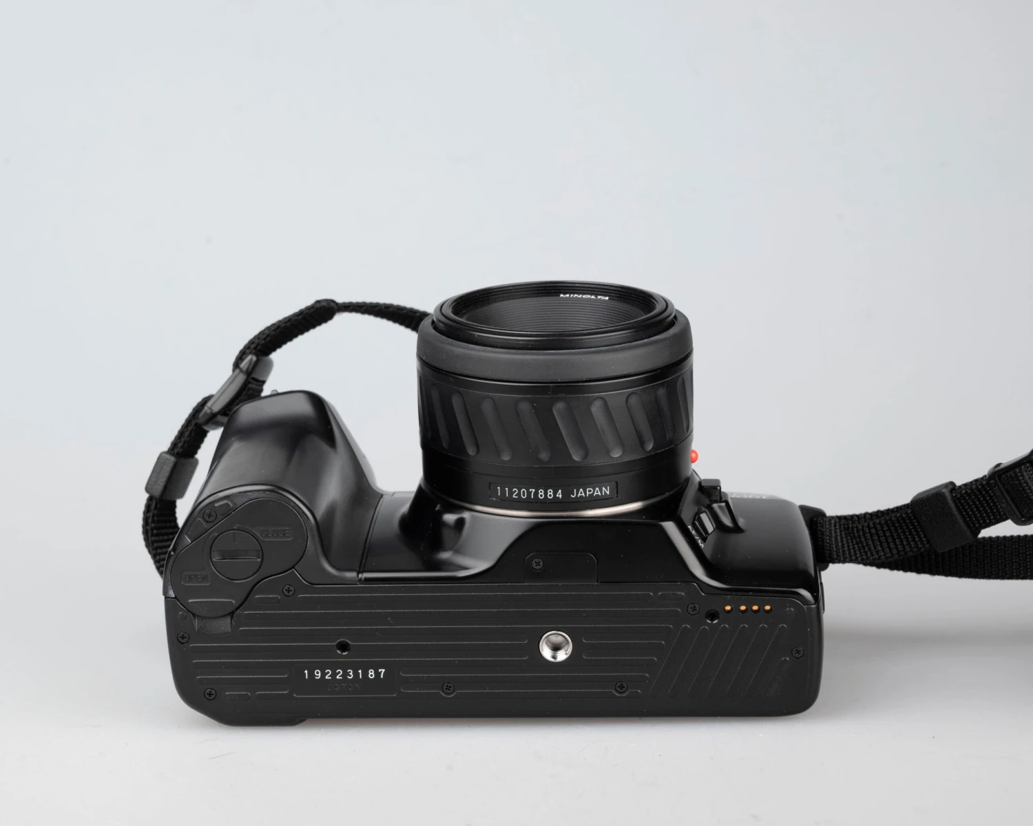 Minolta Dynax 7000i 35mm SLR Set W/ 50mm F1.7 Lens + 3200i Flash(Minolta Dynax 7000i 35mm Slr Set W 50mm F1 7 Lens 3200i Flash) 7 Minolta Dynax 7000i 35mm SLR Set W/ 50mm F1.7 Lens + 3200i Flash(Minolta Dynax 7000i 35mm Slr Set W 50mm F1 7 Lens 3200i Flash) - Image 7