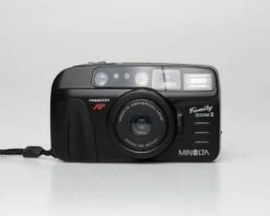 Minolta Family Zoom II 35mm Camera (serial 41973526)(Minolta Family Zoom Ii 35mm Camera Serial 41973526)