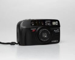 Minolta Family Zoom II 35mm Camera (serial 41973526)(Minolta Family Zoom Ii 35mm Camera Serial 41973526) -Vintage Camera Store minolta family zoomII 35mm pns camera serial 41973526 20250520 6