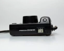 Minolta Freedom Zoom 65 35mm Camera (serial 93315226)(Minolta Freedom Zoom 65 35mm Camera Serial 93315226) -Vintage Camera Store minolta freedom zoom 65 35mm film pns camera serial 93315226 20250804 3