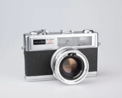 Minolta Hi-Matic 11 35mm Rangefinder Camera W/ 'ever-ready' Case(Minolta Hi Matic 11 35mm Rangefinder Camera W Ever Ready Case)