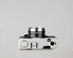 Minolta Hi-Matic 7SII 35mm Rangefinder Camera With Half-case And Minolta 20 Flash(Minolta Hi Matic 7sii 35mm Rangerfinder Camera With Half Case And Flash) -Vintage Camera Store minolta hi matic 7sii outftit with flash 202207031218