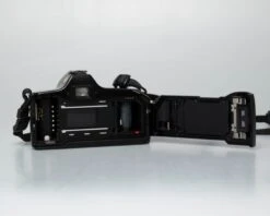 Minolta Dynax 3000i 35mm SLR W/ Minolta AF 50mm F1.7 Lens + Program D 314i Flash (serial 62301669))(Minolta Dynax 3000i 35mm Slr W Minolta Af 50mm F1 7 Lens Program D 314i Flash Serial 62301669) -Vintage Camera Store minolta maxxum 3000i film SLR camera serial 62301669 20250811 4