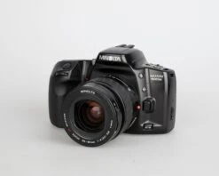Minolta Maxxum 400si 35mm Film SLR W/ AF 35-80mm Lens (serial 87730923)(Minolta Maxxum 400si 35mm Film Slr W Af 35 80mm Lens Serial 87730923) -Vintage Camera Store minolta maxxum 400si 35mm slr film Camera serial 87730923 202311035699