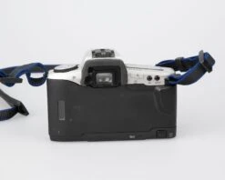 Minolta Maxxum 5 35mm SLR W/ 50mm F1.7 Lens + Manuals + Original Box(Minolta Maxxum 5 35mm Slr W 50mm F1 7 Lens Manuals Original Box) -Vintage Camera Store minolta maxxum 5 35mm SLR Camera w box 202304284005