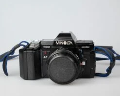 Minolta Maxxum 7000 35mm Film SLR W/ 50mm F1.7 Lens + 1800AF Flash (serial 37101091)(Minolta Maxxum 7000 35mm Film Slr W 50mm F 17 Lens 1800af Flash Serial 37101091) -Vintage Camera Store minolta maxxum 7000 35mm SLR serial 37101091 202304193748