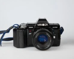 Minolta Maxxum 7000 35mm Film SLR W/ 50mm F1.7 Lens + 1800AF Flash (serial 37101091)(Minolta Maxxum 7000 35mm Film Slr W 50mm F 17 Lens 1800af Flash Serial 37101091) -Vintage Camera Store minolta maxxum 7000 35mm SLR serial 37101091 202304193756