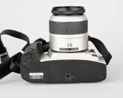 Minolta Maxxum QTsi 35mm Film SLR W/ 35-80mm Lens (serial 99919519)(Minolta Maxxum Qtsi 35mm Film Slr W 35 80mm Lens Serial 99919519) -Vintage Camera Store minolta qtsi 35mm film slr cameras serial 99919519 202306064330