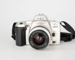 Minolta Maxxum QTsi 35mm Film SLR W/ 35-80mm Lens (serial 99919519)(Minolta Maxxum Qtsi 35mm Film Slr W 35 80mm Lens Serial 99919519)