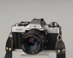 Minolta XG-1n 35mm SLR With 50mm F1.7 Lens(Minolta Xg 1n 35mm Slr With 50mm F1 7 Lens)
