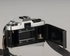 Minolta XG-1n 35mm SLR With 50mm F1.7 Lens(Minolta Xg 1n 35mm Slr With 50mm F1 7 Lens) -Vintage Camera Store minolta xg 1n 35mm camera serial3352252 20200708 508