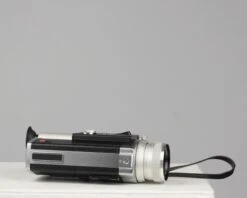 Minolta Autopak-8 D6 Super 8 Movie Camera(Minolta Autopak 8 D6 Super 8 Movie Camera) -Vintage Camera Store minoltaautopak 8d6 super8 20200922 1001