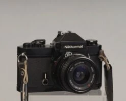 Nikon Nikkormat FT2 35mm SLR Film Camera W/ RMC Tokina II 28mm F2.8 Lens(Nikon Nikkormat Ft2 35mm Slr Film Camera W Rmc Tokina Ii 28mm F2 8 Lens)