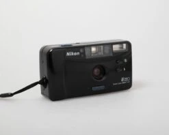 Nikon AF230 35mm Film Camera W/ Original Case (serial 7003229)(Nikon Af230 35mm Film Camera W Original Case Serial 7003229) -Vintage Camera Store nikon AF230 35mm film pns camera serial 7003229 20241106 5