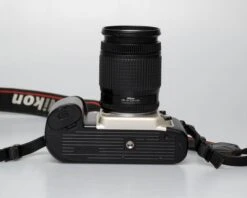 Nikon F60 35mm Film SLR W/ AF Nikkor 28-80mm Lens + Manual (serial 2417905)(Nikon F60 35mm Film Slr W Af Nikkor 28 80mm Lens Manual Serial 2417905) -Vintage Camera Store nikon F60 35mm film slr serial 2417905 20250408 7