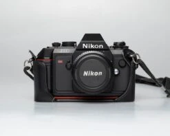 Nikon N2000 35mm Film SLR W/ Nikkor 50mm F1.8 Lens + Case (serial 2926038) | Film🎞tested(Nikon N2000 35mm Film Slr W Nikkor 50mm F1 8 Lens Serial 2926038 Film🎞tested) -Vintage Camera Store nikon N2000 35mm film slr camera serial 2926038 20241229 8