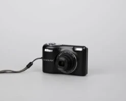 Nikon Coolpix L30 20.1 MP CCD Sensor Digicam W/ 4GB SD Card(uses AA Batteries)(Nikon Coolpix L30 20 1 Mp Ccd Sensor Digicam W 4gb Sd Card Uses Aa Batteries) -Vintage Camera Store nikon coolpix L30 20MP CCD digicam with 4gbSD 20240310 939