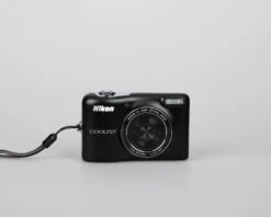 Nikon Coolpix L30 20.1 MP CCD Sensor Digicam W/ 4GB SD Card(uses AA Batteries)(Nikon Coolpix L30 20 1 Mp Ccd Sensor Digicam W 4gb Sd Card Uses Aa Batteries) -Vintage Camera Store nikon coolpix L30 20MP CCD digicam with 4gbSD 20240310 943