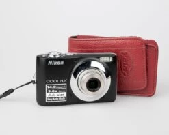 Nikon Coolpix L24 14MP CCD Sensor Digicam W/ Case (uses AA Batteries And SD Memory Cards)(Nikon Coolpix L24 14mp Ccd Sensor Digicam Uses Aa Batteries And Sd Memory Cards) -Vintage Camera Store nikon coolpix l24 ccd digicam 202304304124