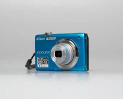 Nikon Coolpix S3000 12MP Digicam W/ 4GB SD Card + Battery + Charger + Case (serial 52016559)(Nikon Coolpix S3000 12mp Digicam W 4gb Sd Card Battery Charger Case Serial 52016559) -Vintage Camera Store nikon coolpix s3000 digital pns camera serial 52016559 20241210 16
