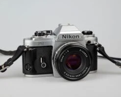 Nikon FG 35mm Film SLR Camera With 50mm F1.8 Lens And Ever-ready Case(Nikon Fg 35mm Film Slr Camera With 50mm F1 8 Lens And Ever Ready Case)