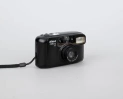 Nikon Zoom 200 AF 35mm Camera (serial 6007454)(Nikon Zoom 200 Af 35mm Camera Serial 6007454) -Vintage Camera Store nikon zoom200AF 35mmm film pns camera serial 6007454 20240812 2282