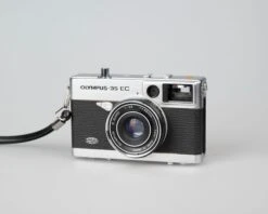 Olympus 35 EC Viewfinder 35mm Camera W/ Case + Flash(Olympus 35 Ec Viewfinder 35mm Camera W Case Flash) -Vintage Camera Store olympus 35 EC 35mm zonefocus camera 202303243527