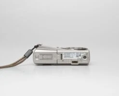Olympus FE-140 6MP CCD Sensor Digicam W/ 512MB XD Card (serial J69229231)(Olympus Fe 140 6mp Ccd Sensor Digicam W 5112mb Xe Card Serial J69229231) -Vintage Camera Store olympus FE 140 6megapixelCCD digital camera serial J69229231 20250316 1