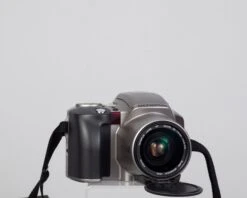 Olympus IS-20 QD 'bridge' 35mm Film SLR With 28-110 Lens (serial 1360187)(Olympus Is 20 Bridge 35mm Film Slr With 28 110 Lens Serial 1360187) -Vintage Camera Store olympus IS20QD serial 1360187 20211128 083