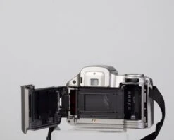 Olympus IS-20 QD 'bridge' 35mm Film SLR With 28-110 Lens (serial 1360187)(Olympus Is 20 Bridge 35mm Film Slr With 28 110 Lens Serial 1360187) -Vintage Camera Store olympus IS20QD serial 1360187 20211128 092