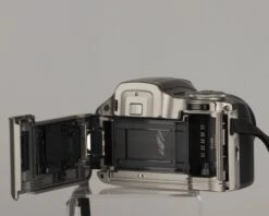 Olympus IS-300 'bridge' 35mm Film SLR With 28-110 Lens(Olympus Is 300 Bridge 35mm Film Slr With 28 110 Lens) -Vintage Camera Store olympus IS300 ser1202591 20201110 215