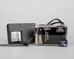 Olympus Stylus Tough-8000 12MP CCD Sensor Ruggedized Digicam W/ Charger + Battery + 1GB XD Card(Olympus Stylus Tough 8000 12mp Ccd Sensor Ruggedized Digicam W Charger Battery 1gb Xd Card)