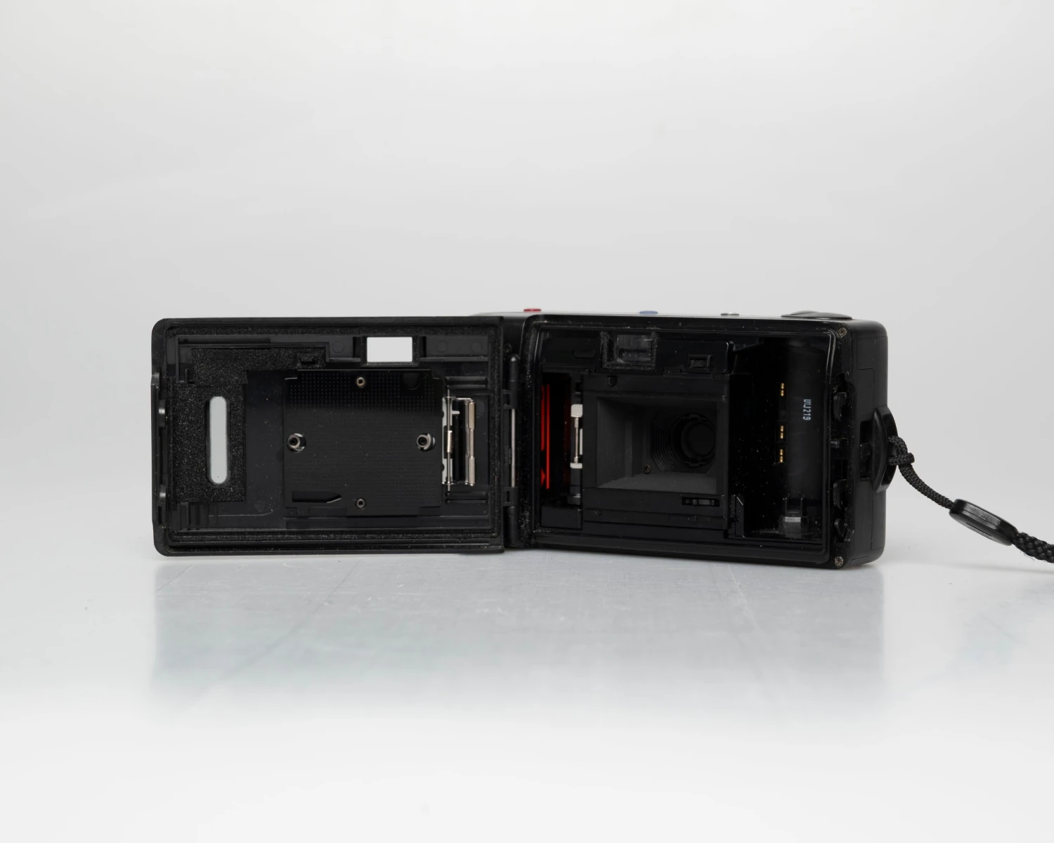 Olympus Infinity Jr 35mm Film Camera (serial 1080133)(Olympus Infinity Jr 35mm Film Camera Serial 1080133) 6 Olympus Infinity Jr 35mm Film Camera (serial 1080133)(Olympus Infinity Jr 35mm Film Camera Serial 1080133) - Image 6