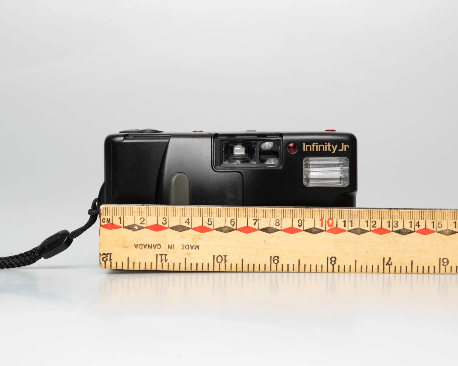 Olympus Infinity Jr 35mm Film Camera (serial 1080133)(Olympus Infinity Jr 35mm Film Camera Serial 1080133) 2 Olympus Infinity Jr 35mm Film Camera (serial 1080133)(Olympus Infinity Jr 35mm Film Camera Serial 1080133) - Image 2